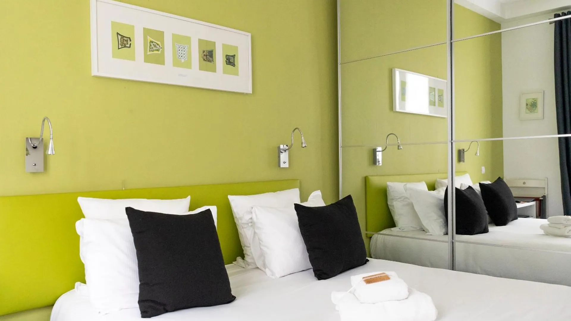 Porte De Versailles Hotel Paris 3*,