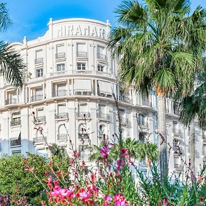 palais-miramar-imperial-grande-terrasse.fr-provencehotel.com/